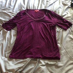 Jennifer Lopez cold shoulder top